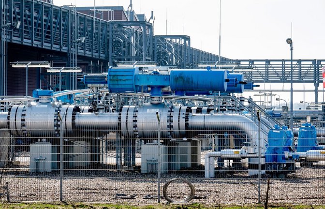 Die deutschen Gasspeicher sind laut Branchenverband so wenig gefüllt wie seit Beginn der Aufzeichnung nicht. (Archivbild)<span class='image-autor'>Hauke-Christian Dittrich/dpa</span>