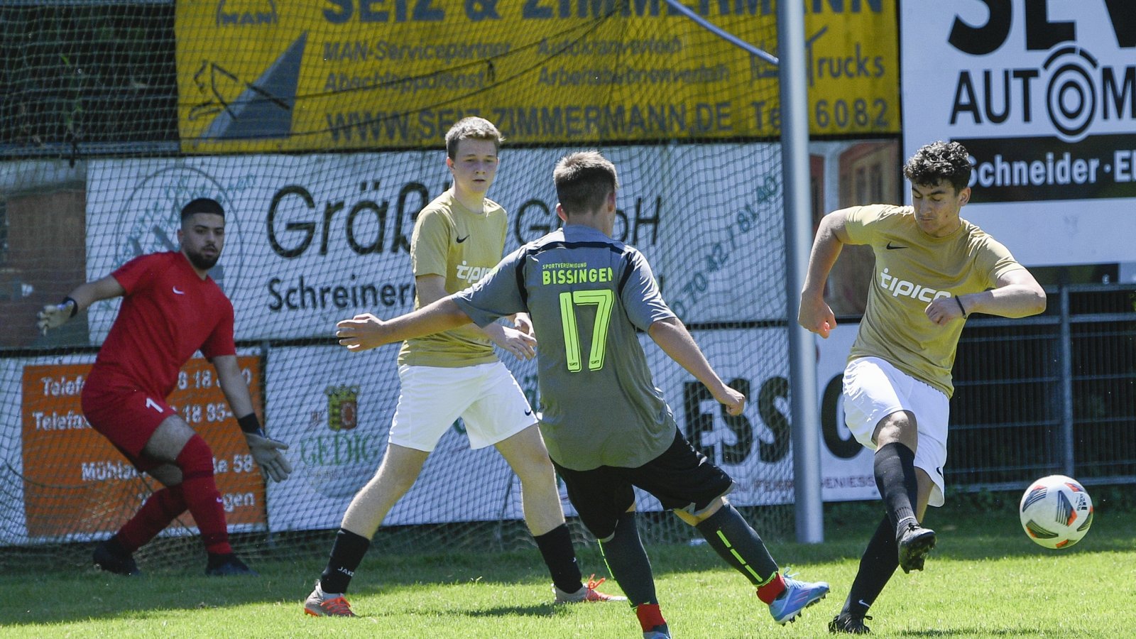 Spannende Spiele und intensive Zweikämpfe stehen auch in diesem Jahr beim Enz-Cup wieder auf dem Programm. Foto: Leitner Spannende Spiele und intensive Zweikämpfe stehen auch in diesem Jahr beim Enz-Cup wieder auf dem Programm. Foto: Leitner