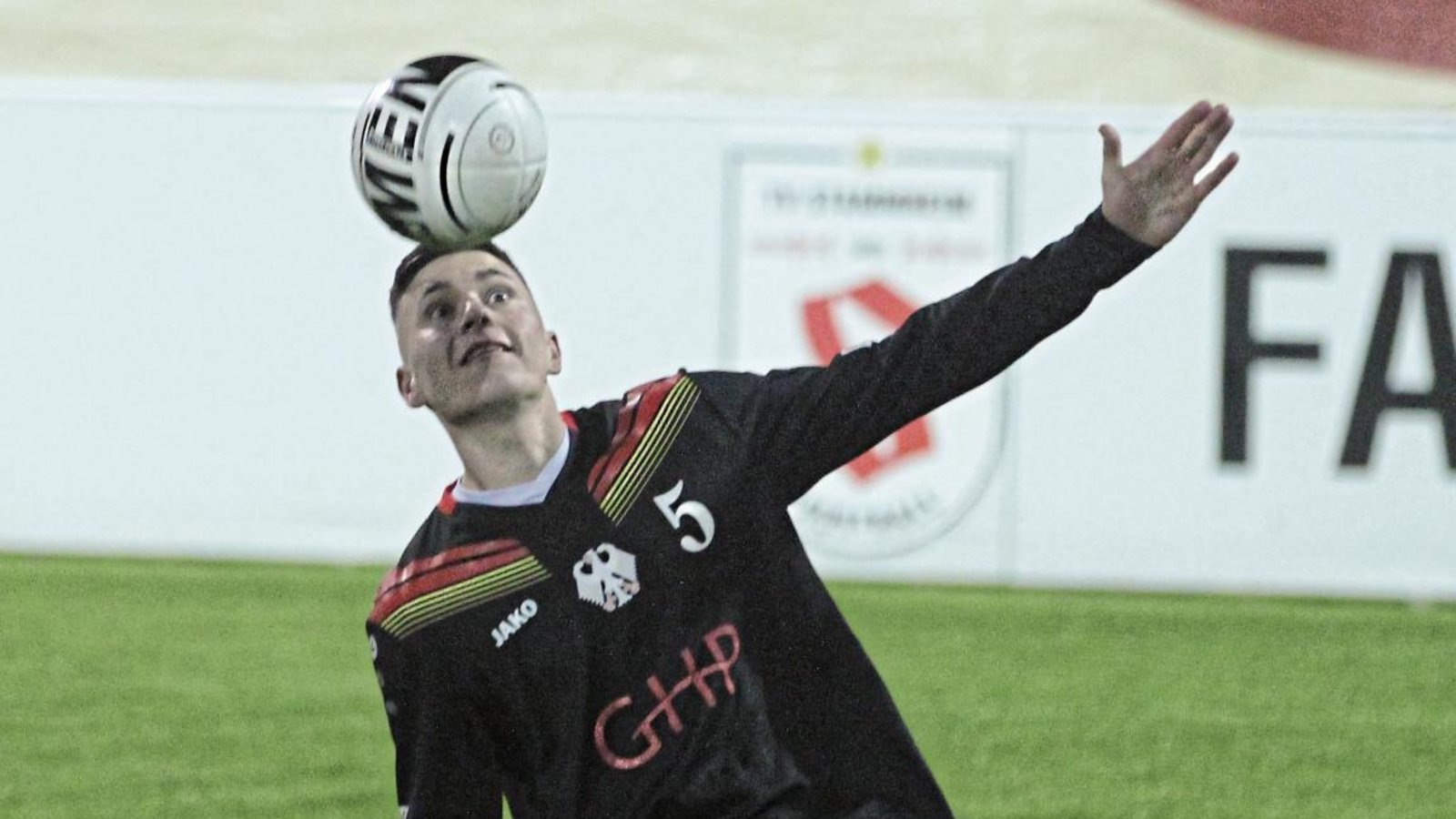 Johannes Jungclaussen trägt am Freitag und Samstag wieder das Trikot der Nationalmannschaft, wenn er die U-21-EM spielt. Foto: Archiv/Nachreiner Johannes Jungclaussen trägt am Freitag und Samstag wieder das Trikot der Nationalmannschaft, wenn er die U-21-EM spielt. Foto: Archiv/Nachreiner