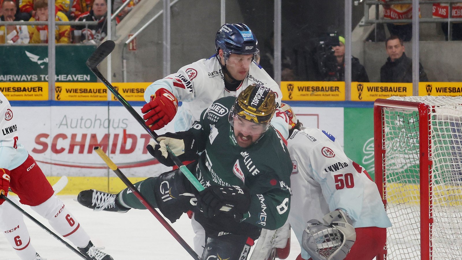 Jack Dugan (Mitte) hatte am Wochenende entscheidenden Anteil an den beiden knappen Erfolgen der Steelers. Foto: Baumann Jack Dugan (Mitte) hatte am Wochenende entscheidenden Anteil an den beiden knappen Erfolgen der Steelers. Foto: Baumann
