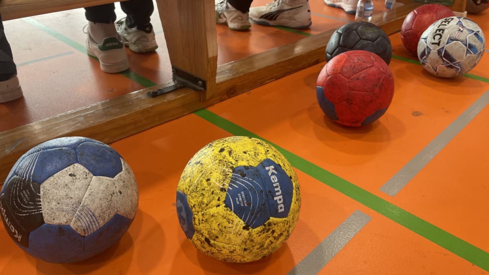 Drei Spiele, drei Siege – die Drittliga-Handballer des TSV Neuhausen sind perfekt in die neue Saison gestartet.Steffen Wahr Drei Spiele, drei Siege – die Drittliga-Handballer des TSV Neuhausen sind perfekt in die neue Saison gestartet.Steffen Wahr
