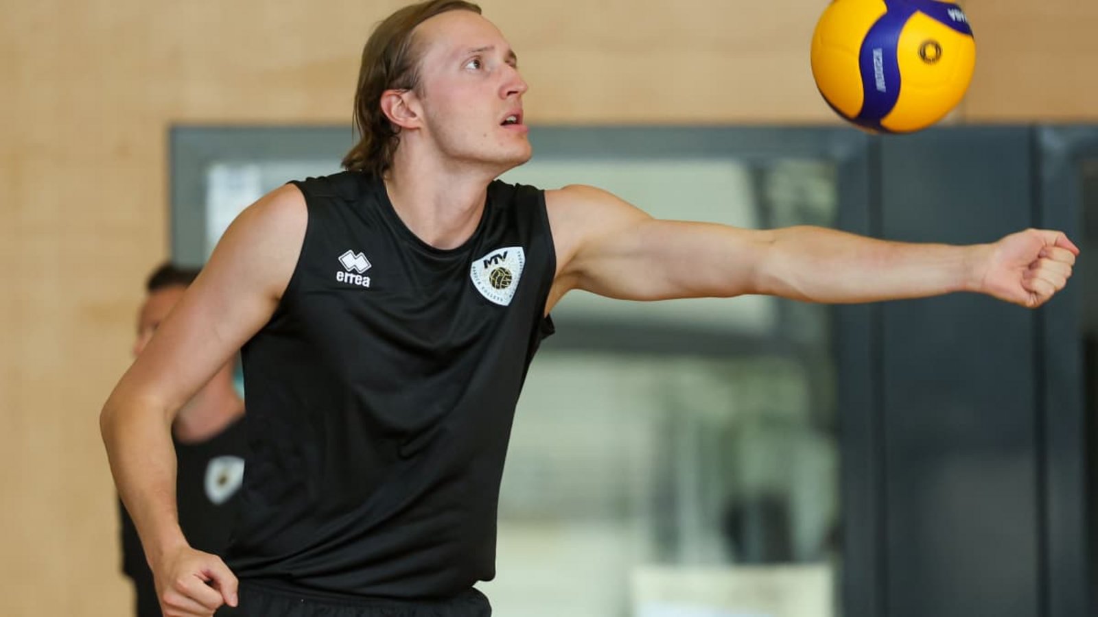 Voller Fokus auf die Ballarbeit: Ben-Simon Bonin, der Kapitän der Barock Volleys MTV Ludwigsburg.Baumann/Julia Rahn Voller Fokus auf die Ballarbeit: Ben-Simon Bonin, der Kapitän der Barock Volleys MTV Ludwigsburg.Baumann/Julia Rahn