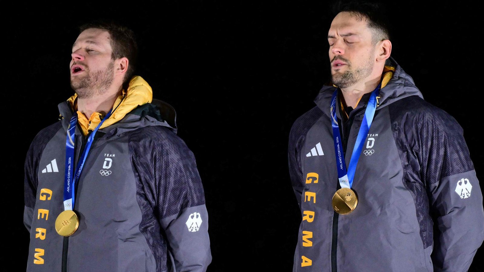 Johannes Lochner (li.) und Georg Fleischhauer bei der Siegerehrung in Cortina d’Ampezzo.Foto: AFP Johannes Lochner (li.) und Georg Fleischhauer bei der Siegerehrung in Cortina d’Ampezzo.Foto: AFP