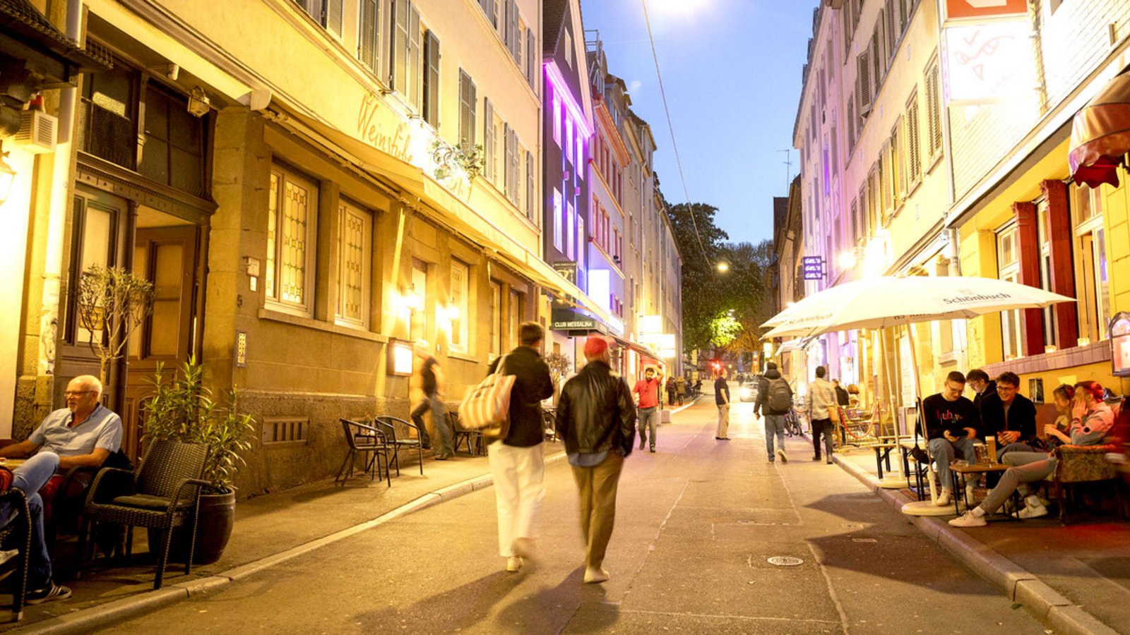 Im Leonhardsviertel sind Anwohner und Barbetreiber zerstritten.Foto: Lichtgut/Julian Rettig Im Leonhardsviertel sind Anwohner und Barbetreiber zerstritten.Foto: Lichtgut/Julian Rettig