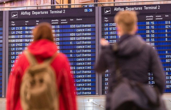 Eine Ausgleichszahlung für einen ausgefallenen Flug kann bis zu 600 Euro betragen.<span class='image-autor'>Foto: dpa/Matthias Balk</span>