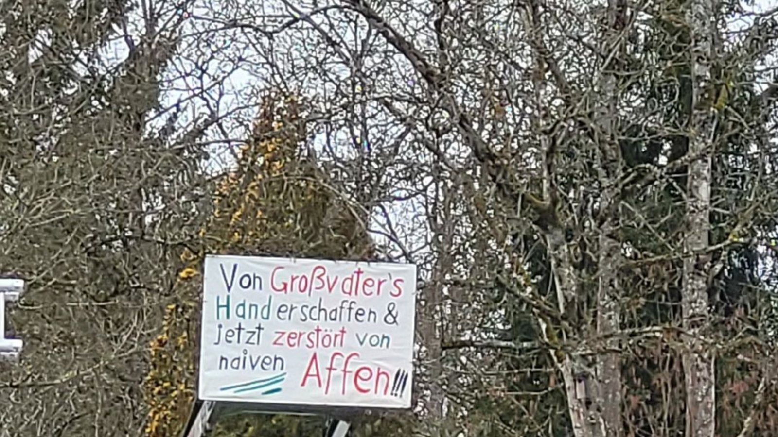 Weiteres Bild von den Protesten am AschermittwochFoto: Anna-Sophie Kächele Weiteres Bild von den Protesten am AschermittwochFoto: Anna-Sophie Kächele
