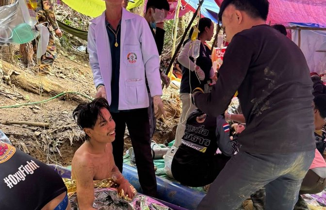 Die Rettung der Männer aus eigener Kraft gilt als Wunder.<span class='image-autor'>Foto: Uncredited/Association Of Volunteers For Lao People/AP/dpa</span>