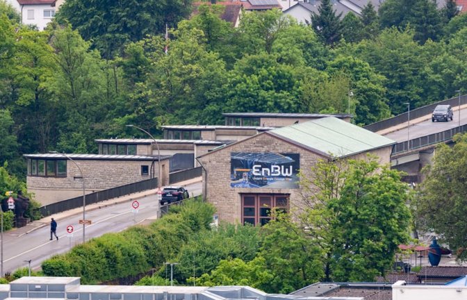 Die Situation rund um die Neckarbrücke in Besigheim spitzt sich zu. Nun steht fest, dass die Brücke kurzfristig und auf unbestimmte Zeit gesperrt werden muss. Nur Fußgänger und Radfahrer dürfen ab Montag noch rüber.<span class='image-autor'>Andreas Essig</span>