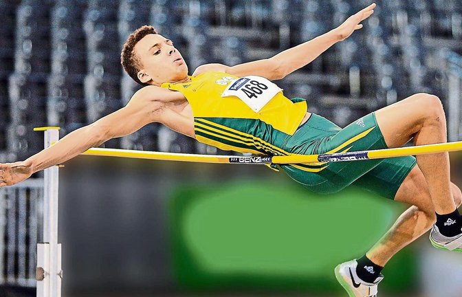 Multitalent Eric Massing: Mit übersprungenen 1,98 Metern sichert sich der in Möhringen aufgewachsene Sportler den württembergischen U-16-Titel.  Foto: Görlitz