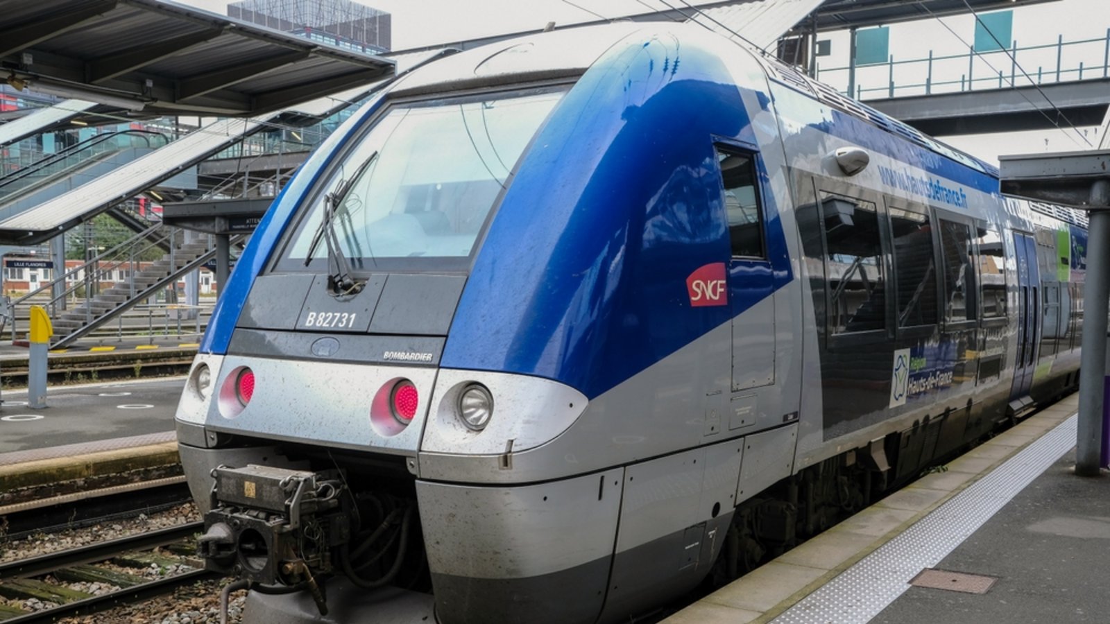 Auch in Frankreich gibt es jetzt ein 49-Euro-Ticket.Foto: Obatala-photography / shutterstock.com Auch in Frankreich gibt es jetzt ein 49-Euro-Ticket.Foto: Obatala-photography / shutterstock.com