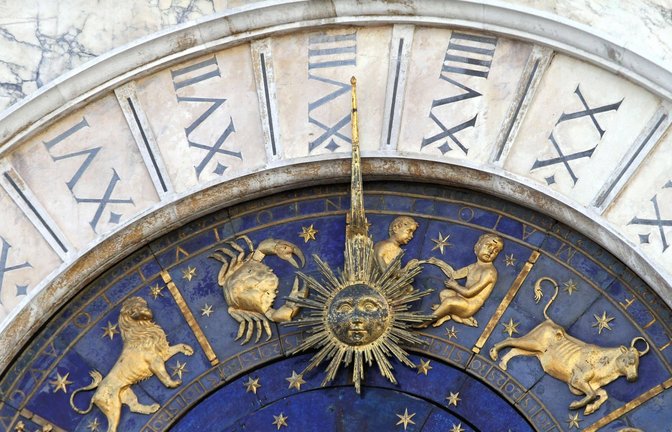In der Astrologie sind zwölf Sternzeichen bekannt, allerdings gibt es noch ein weiteres – zumindest für manche.<span class='image-autor'>Foto: imago images / Panthermedia/"Baloncici"</span>