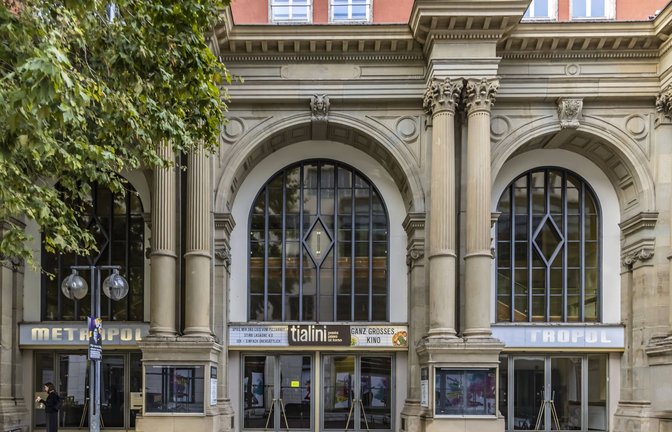 Sowohl in der Stuttgarter Bolzstraße im ehemaligen Kino (Bild) als auch in Karlsruhe musste das „Tialini“ schließen.<span class='image-autor'>Foto: imago images/Arnulf Hettrich</span>