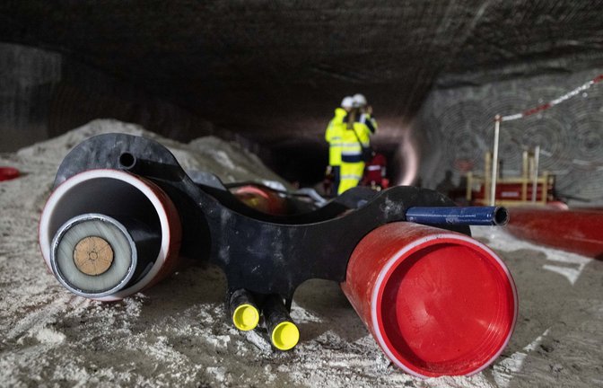 Buddeln für die Energiewende: Unterirdische Kabel für die Stromtrasse „Südlink“.<span class='image-autor'>Foto: dpa/Marijan Murat</span>
