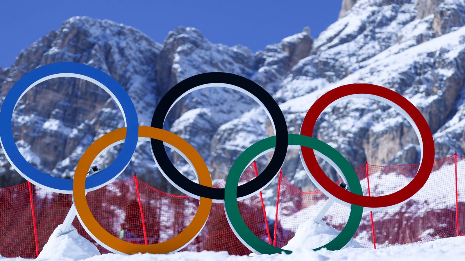 Die Olympischen Spiele verabschieden sich von den Dolomiten.Foto: IMAGO/Revierfoto