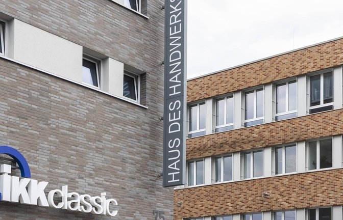 Geschäftsstelle der IKK classic in Göppingen.<span class='image-autor'>Foto: IMAGO/Arnulf Hettrich</span>