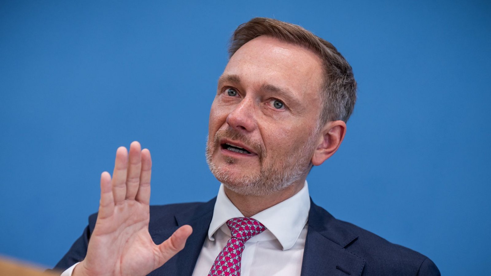 Bundesfinanzminister Lindner äußerte sich am Freitag zur Kindergrundsicherung. (Archivbild)Foto: dpa/Michael Kappeler Bundesfinanzminister Lindner äußerte sich am Freitag zur Kindergrundsicherung. (Archivbild)Foto: dpa/Michael Kappeler