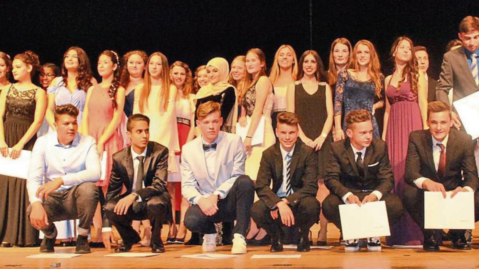 Diese Illinger Schüler wurden am Freitag mit einer Feier von der Schule verabschiedet.  Foto: Stahlfeld