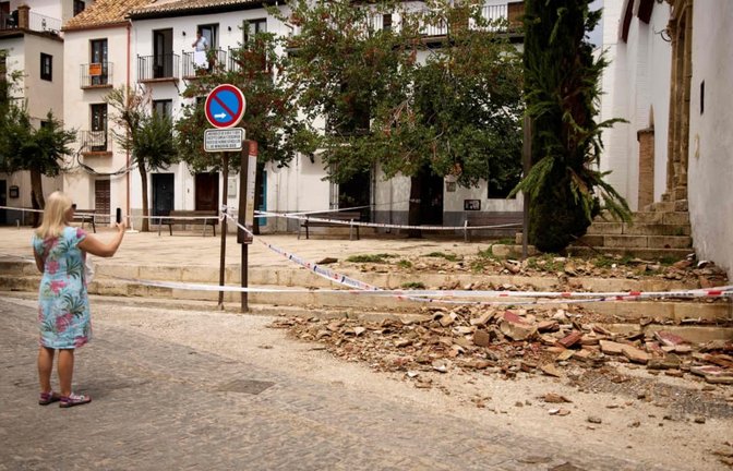 Touristen und Einheimische wurden vom Erdbeben in Granada überrascht.<span class='image-autor'>ENRIQUE FAJARDO/afp</span>