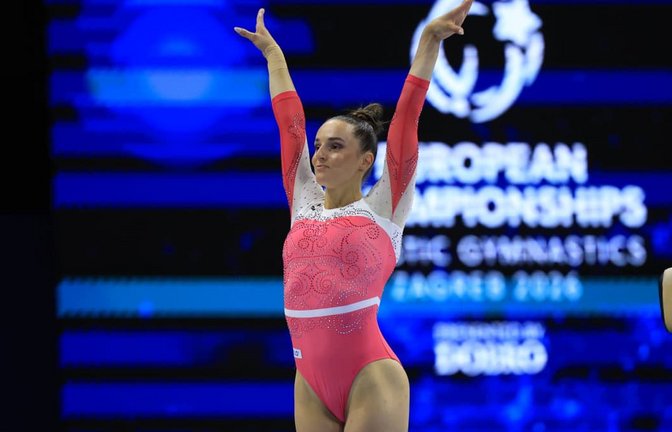 Pauline Schäfer hat nach ihrem 4. Platz im Balkenfinale bei der EM gute Chancen auf einen Platz im WM-Team.<span class='image-autor'>IMAGO/Grubisic</span>
