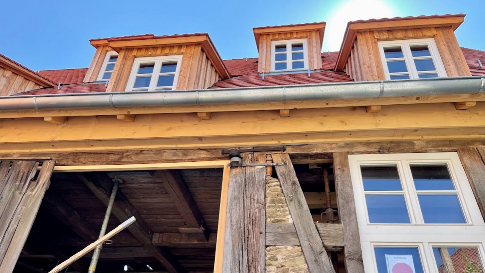 Umbau der früheren Zehntscheuer in Lienzingen. Fotos: Bächle Umbau der früheren Zehntscheuer in Lienzingen. Fotos: Bächle