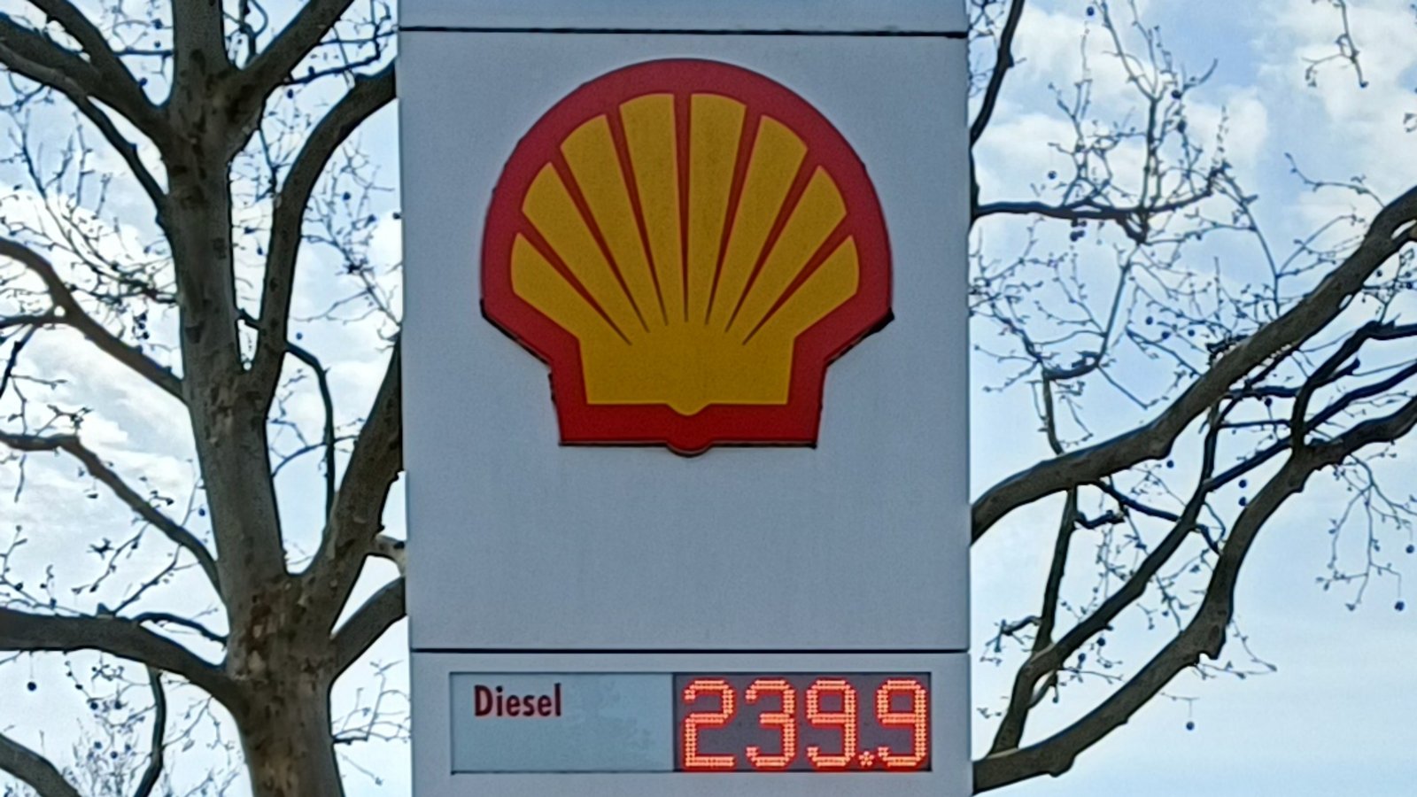 Mit dem Irankrieg sind die Kraftstoffpreise deutlich gestiegen. Foto: Rücker