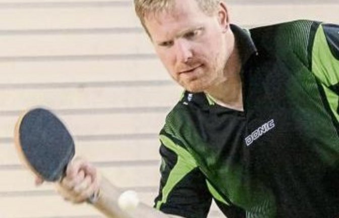 Markus Holzer hat schon wieder mit dem TSV Hochdorf einem besser platzierten Team einen Punkt abgenommen. Dieses Mal traf es den TTV Ingersheim. Foto: Simecek