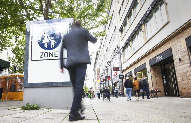 Belebte Fußgängerzonen wie die Königstraße können ein Tatort für reisende Betrügergruppen sein.<span class='image-autor'>Foto: Lichtgut/Julian Rettig</span>