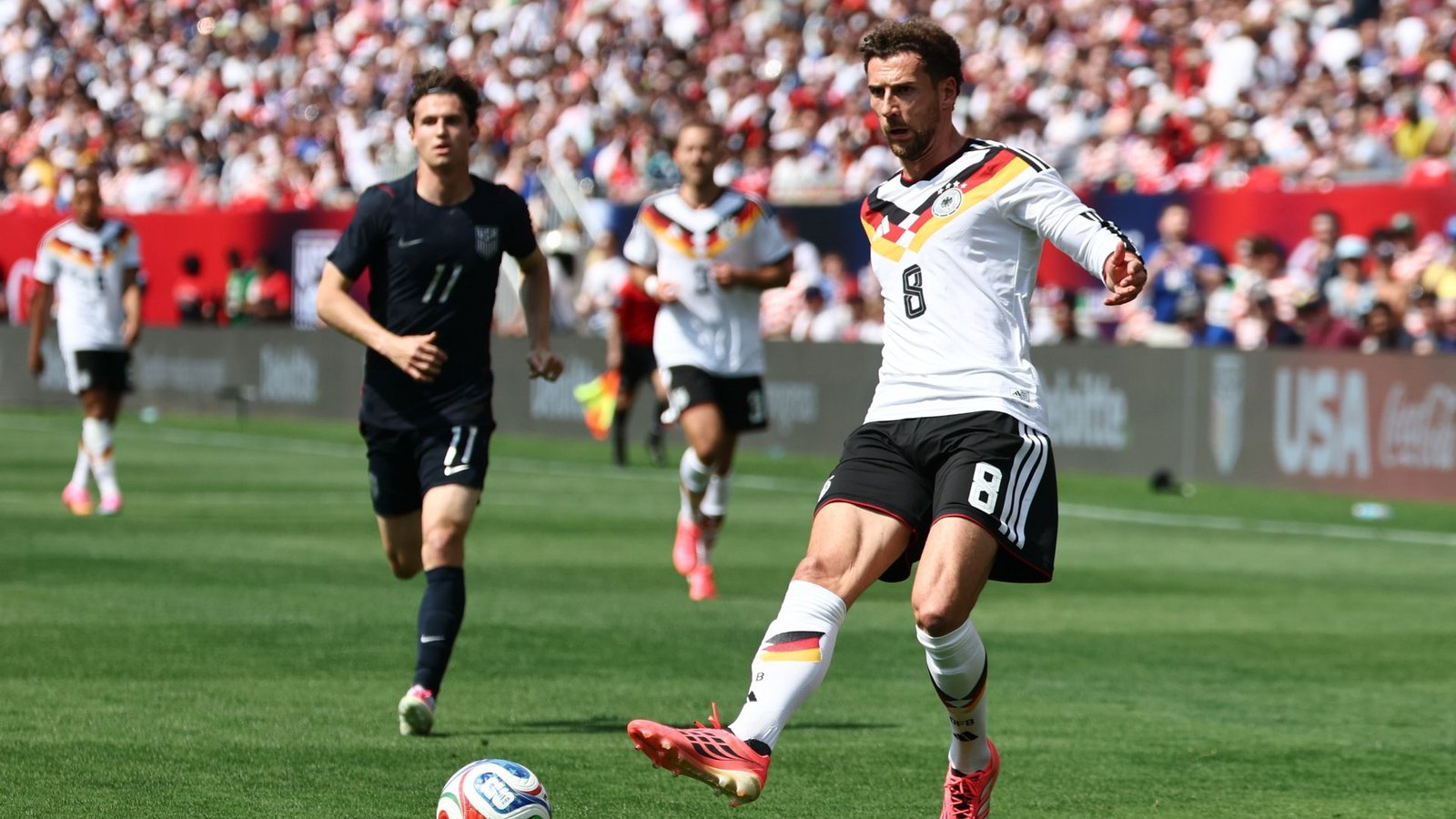 Leon Goretzka im WM-Test gegen die USA.Foto: Christian Charisius/dpa Leon Goretzka im WM-Test gegen die USA.Foto: Christian Charisius/dpa