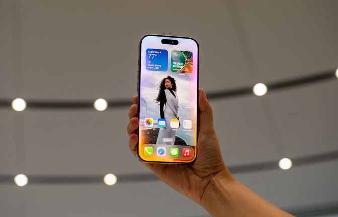 Apple hatte vor der Vorstellung der iPhone-16-Modellreihe neue KI-Funktionen angekündigt und Werbung dafür gemacht. (Archivbild)<span class='image-autor'>Foto: Andrej Sokolow/dpa</span>