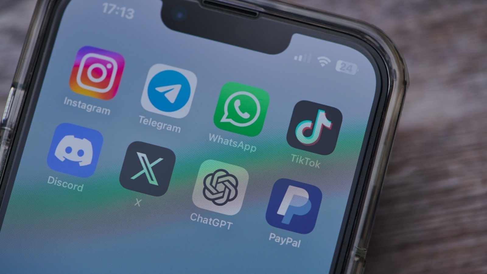 ChatGPT kann jetzt direkt in WhatsApp genutzt werden.Foto: C. Nass / shutterstock.com ChatGPT kann jetzt direkt in WhatsApp genutzt werden.Foto: C. Nass / shutterstock.com