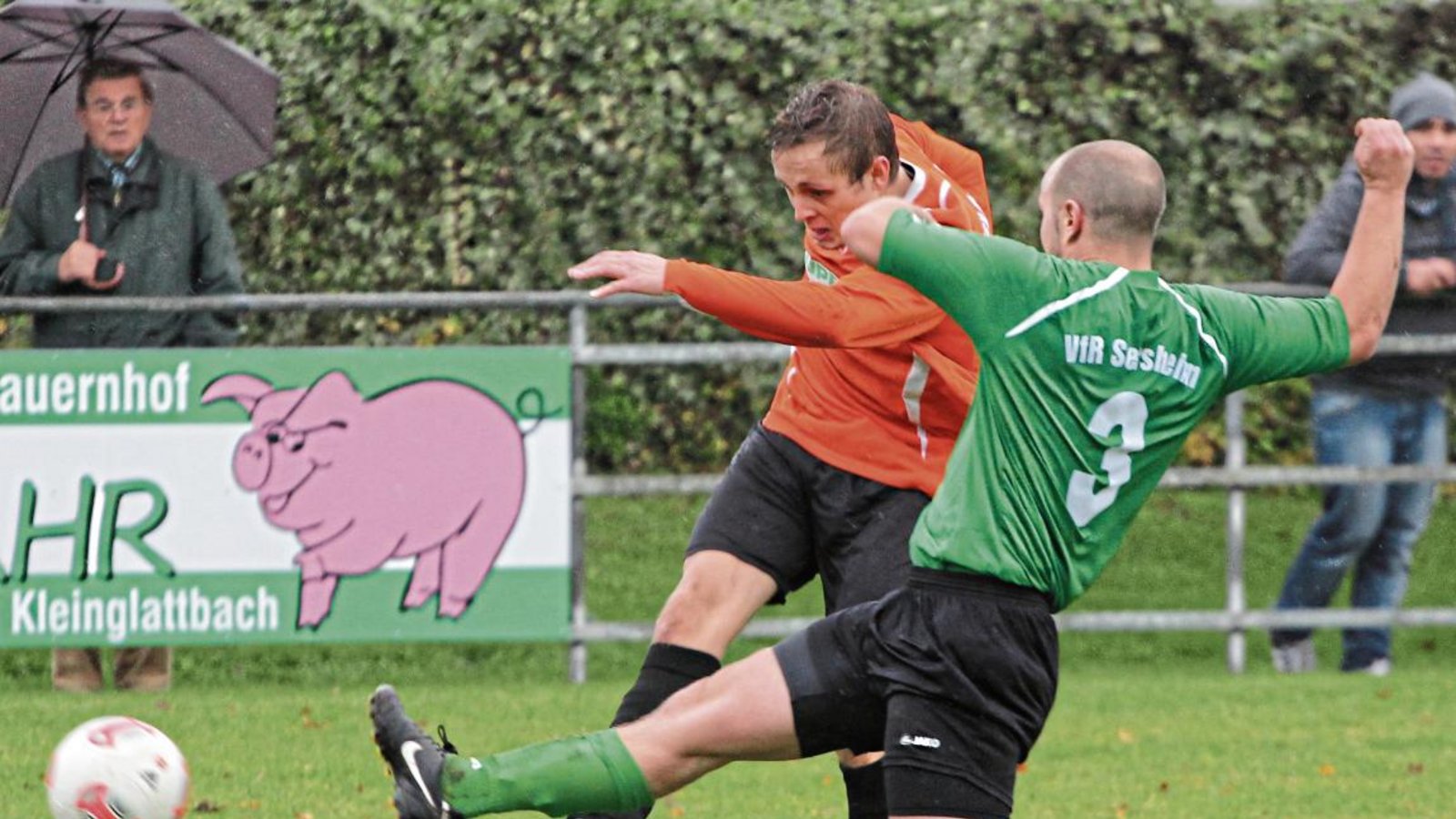 Alexander Stierl geht nun wieder für seinen Heimatverein TSV Kleinglattbach auf Torejagd. Foto: Archiv/Nachreiner Alexander Stierl geht nun wieder für seinen Heimatverein TSV Kleinglattbach auf Torejagd. Foto: Archiv/Nachreiner
