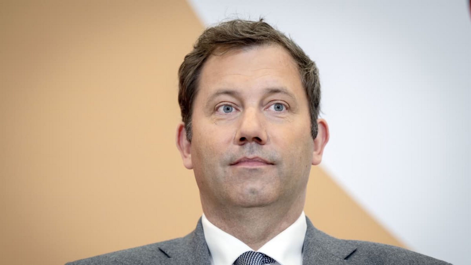 Finanzminister Lars Klingbeil bekommt für seinen Bundeshaushalt kaum mehr Spielraum (Archivbild).Bernd Elmenthaler/Future Image/actionpress