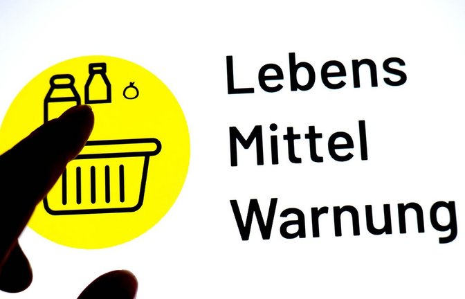 Betroffene Packungen können auch ohne Kassenbon zurückgegeben werden, der Kaufpreis wird erstattet. (Symbolbild)<span class='image-autor'>Sina Schuldt/dpa</span>