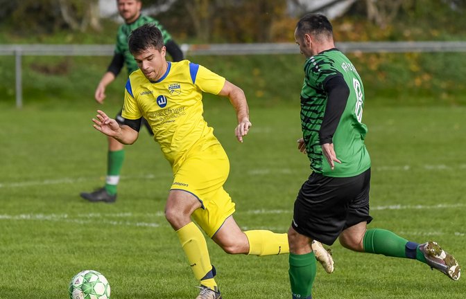 Marc Bindels (links) hofft gegen Enzweihingen II auf ein erfolgreiches Spiel. <span class='image-autor'>Foto: Leitner</span>
