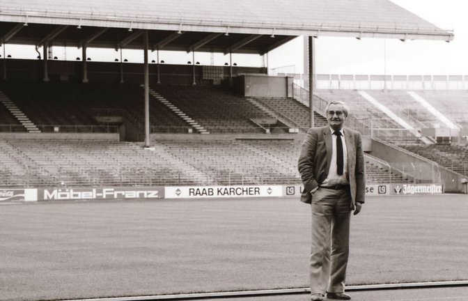 Robert Schlienz im alten Neckarstadion<span class='image-autor'>Pressefoto Baumann</span>