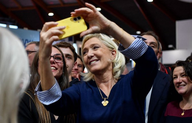 Die rechtspopulistische Politikerin Marine Le Pen hat große Chancen, nächste Präsidentin von Frankreich zu werden. Das würde auch die EU vor große Herausforderungen stellen.<span class='image-autor'>Foto: AFP</span>