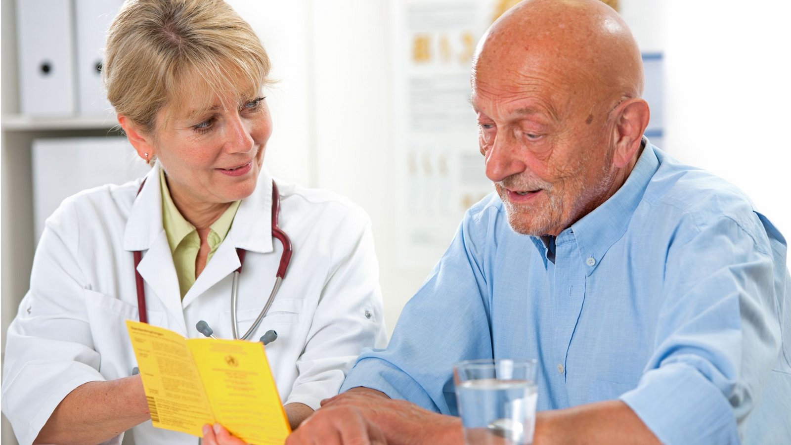 Für  Arztbesuche müssen Beamte und Pensionäre in Baden-Württemberg oft hohe Beträge vorstrecken.Foto: Fotolia/Alexander Raths