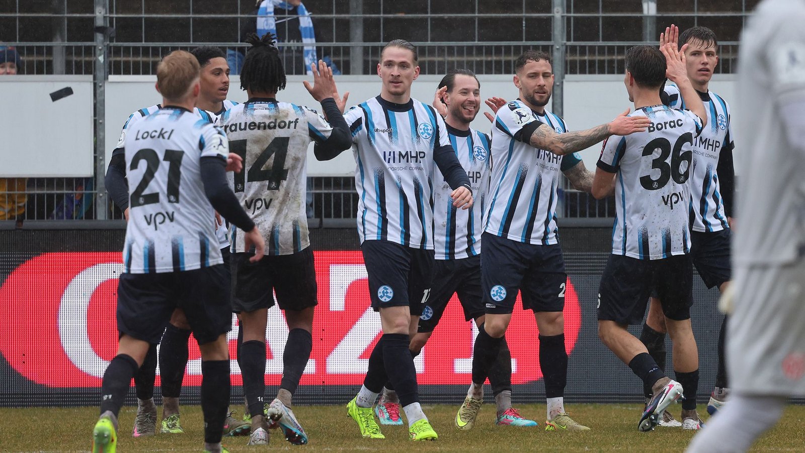 Jubel nach dem 1:0.Foto: Baumann/Hansi Britsch Jubel nach dem 1:0.Foto: Baumann/Hansi Britsch