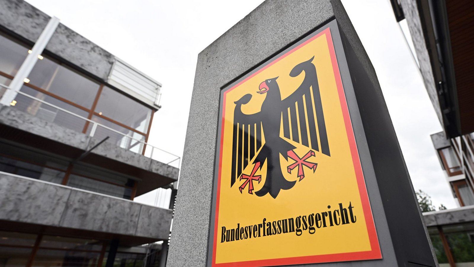 Das Gericht stärkt die rechte biologischer Väter.Foto: dpa/Uli Deck Das Gericht stärkt die rechte biologischer Väter.Foto: dpa/Uli Deck