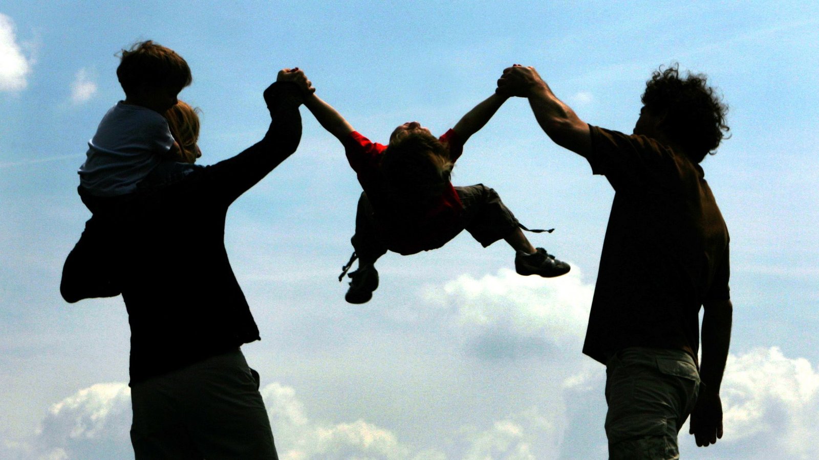 Mit ihren Geschwistern haben viele Menschen die längste Beziehung in ihrem Leben. (Symbolbild)Foto: picture alliance / dpa