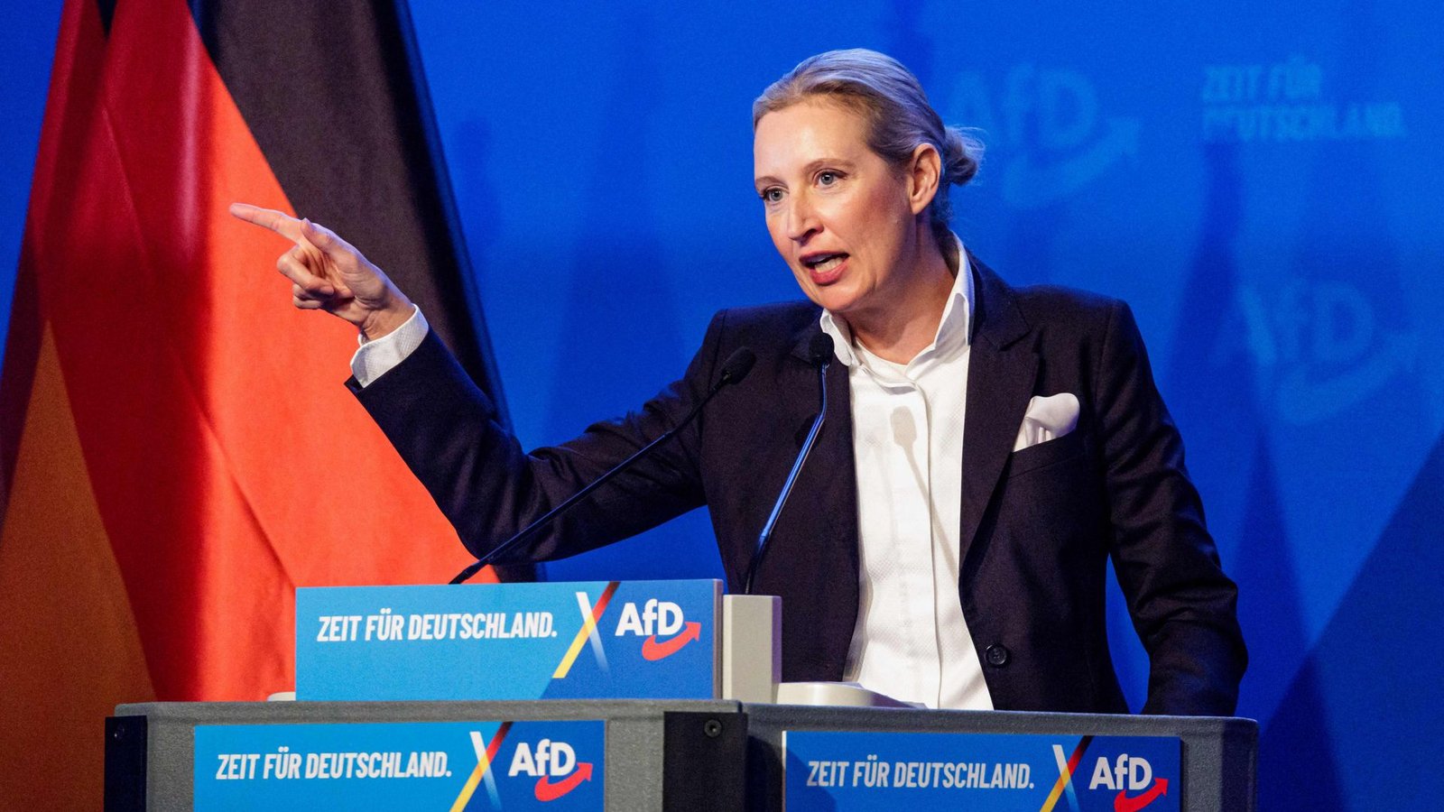 Bei ihren Auftritten lässt sich Alice Weidel feiern wie ein Popstar.Foto: AFP Bei ihren Auftritten lässt sich Alice Weidel feiern wie ein Popstar.Foto: AFP