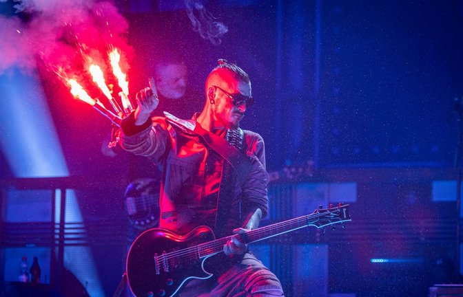 Wie Rammstein, nur eine oder zwei Nummern kleiner:  Stahlzeit in der Porsche-Arena<span class='image-autor'>Foto: Lichtgut/Julian Rettig</span>