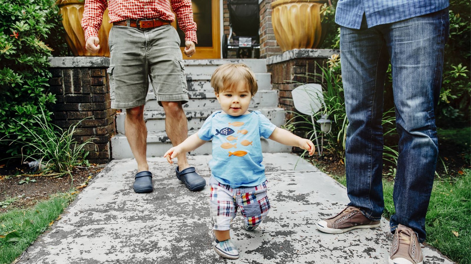 Gabriel und sein Partner mussten für die Familienpläne erst die passende Mutter finden. (Symbolfoto)Foto: imago/Tetra Images