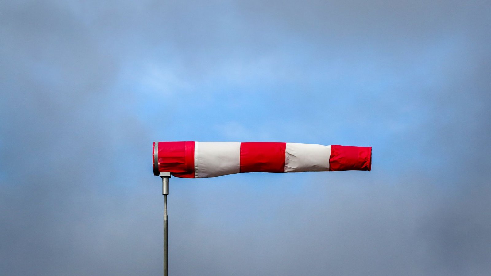 Im Laufe des Montags wird es ungemütlich in Baden-Württemberg. (Symbolbild)Foto: dpa/Thomas Warnack Im Laufe des Montags wird es ungemütlich in Baden-Württemberg. (Symbolbild)Foto: dpa/Thomas Warnack
