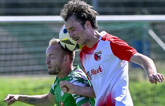 Ein Kopf-an-Kopf-Rennen hat sich Bastian Werthwein (links) vom SV Iptingen mit Louis Rühle vom TSV Wiernsheim geliefert.