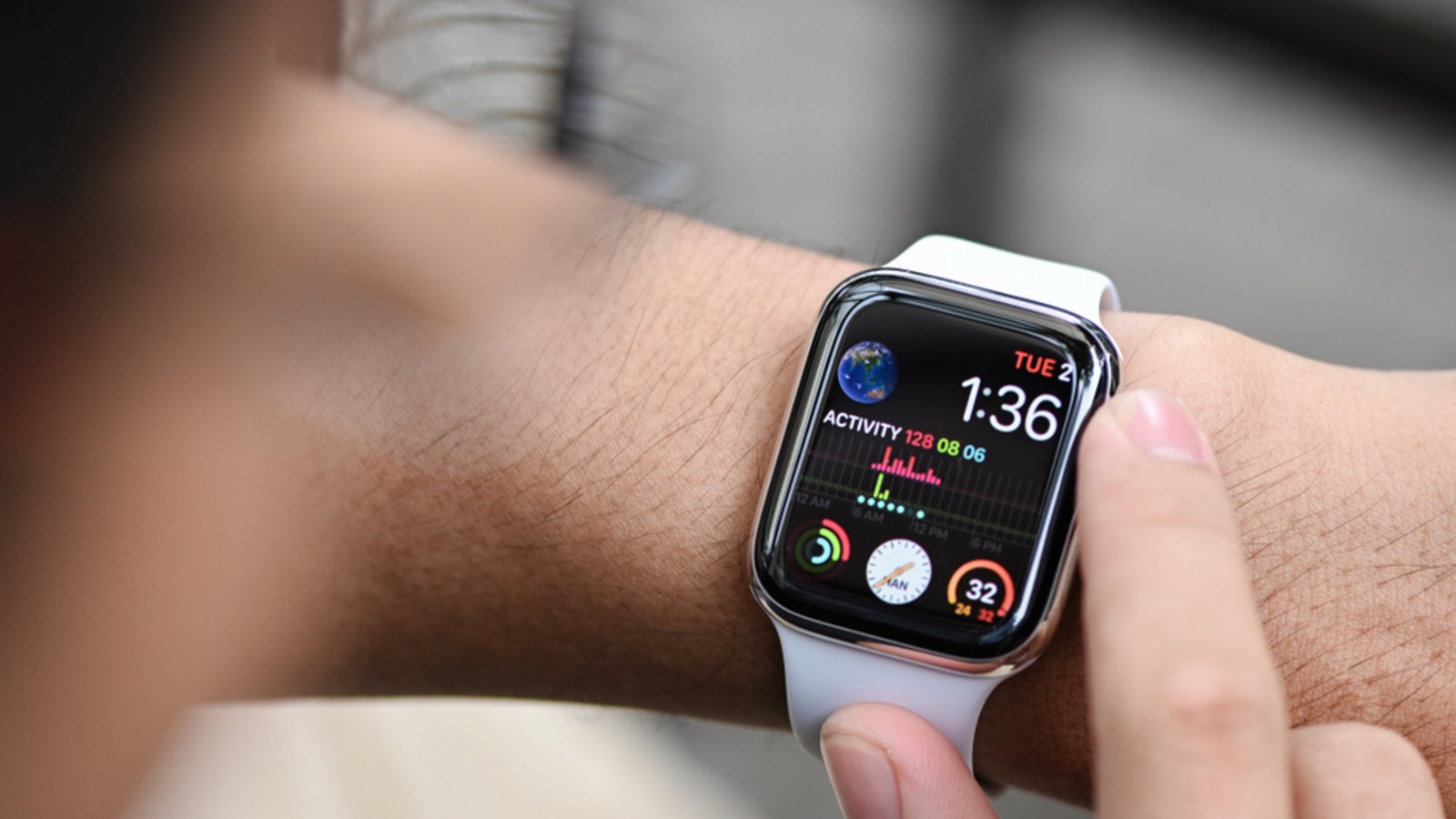 Erfahren Sie, wie Sie die Akkulaufzeit der Apple-Watch verlängern. 15 Tipps, um effektiv den Akku zu schonen.Foto: Chikena / Shutterstock.com Erfahren Sie, wie Sie die Akkulaufzeit der Apple-Watch verlängern. 15 Tipps, um effektiv den Akku zu schonen.Foto: Chikena / Shutterstock.com