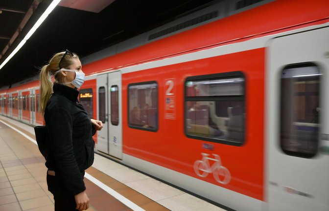 Baden-Württemberg will mit dem Jugendticket BW den ÖPNV vor allem für junge Menschen attraktiv machen.<span class='image-autor'>Foto: imago//Michael Weber</span>