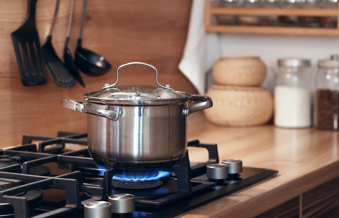 So entkalken Sie Ihre Kochtöpfe.<span class='image-autor'>Foto: Leka Sergeeva / shutterstock.com</span>