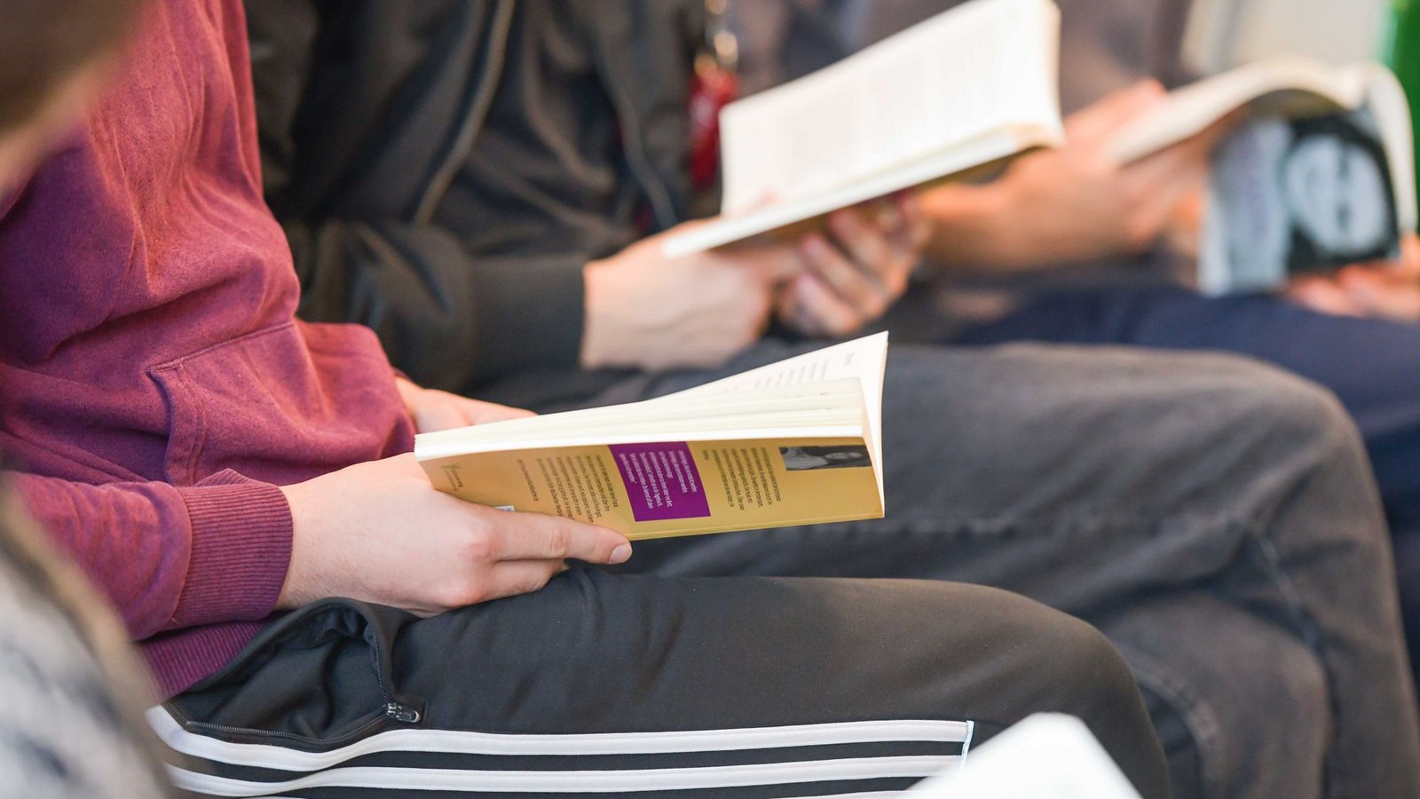 An Berufsschulen gibt es zu wenig Ressourcen, kritisiert der Berufsschullehrerverband.Foto: LICHTGUT/Max Kovalenko An Berufsschulen gibt es zu wenig Ressourcen, kritisiert der Berufsschullehrerverband.Foto: LICHTGUT/Max Kovalenko