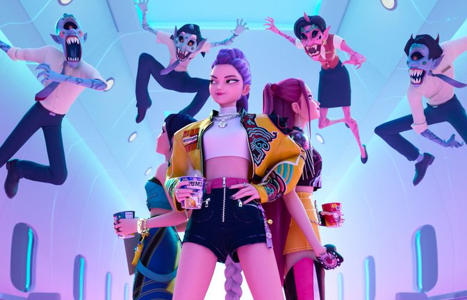 Wenn sie nicht gerade Stadien ausverkaufen, beschützen die Kpop-Stars ihre Fans vor einer übernatürlichen Bedrohung.<span class='image-autor'>Foto: NETFLIX</span>